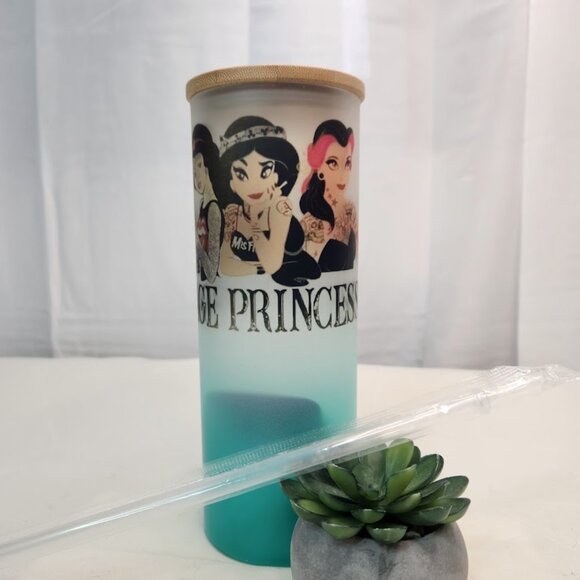 Custom Edgy Princess Glass with Enviro Friendly Bamboo Lid, 25oz Ombre blue - Picture 3 of 7